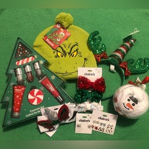 Claire’s Christmas bundle - grinch - jewelry - bows - make-up - headband